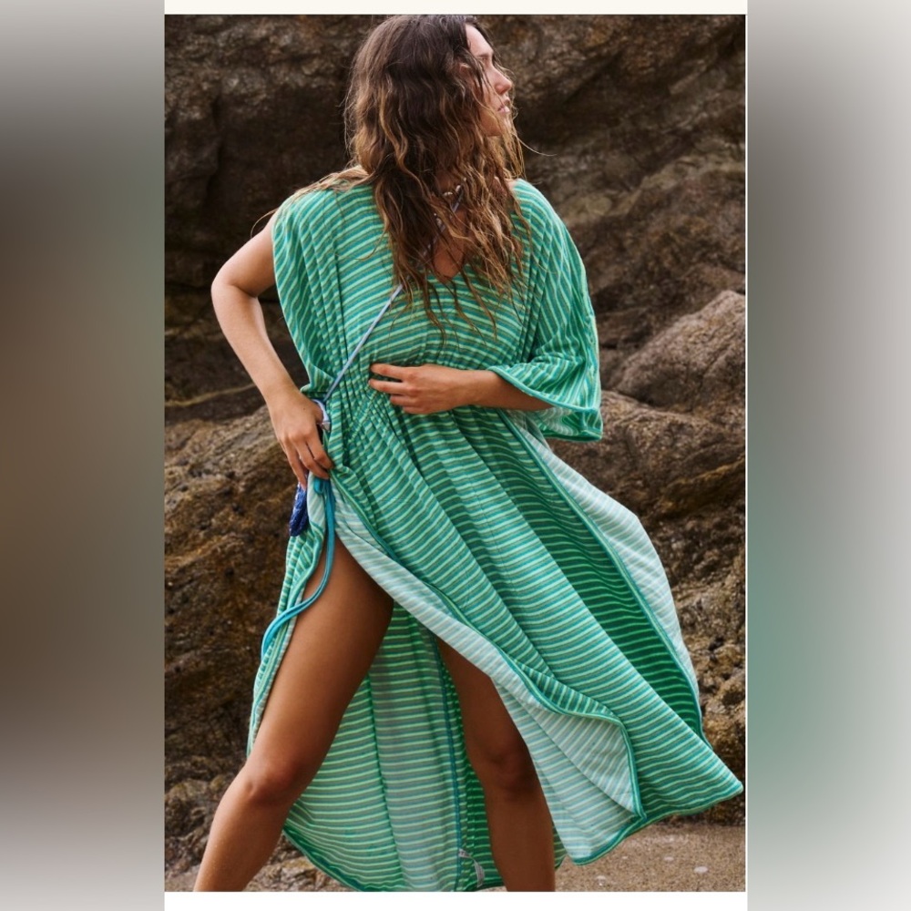 Free People Poolside Mdi in Blue Combo!